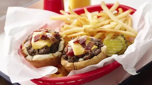 Muffin-Tin Cheeseburgers