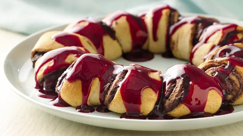 Chocolate Raspberry Crescent Ring Recipe - Pillsbury.com