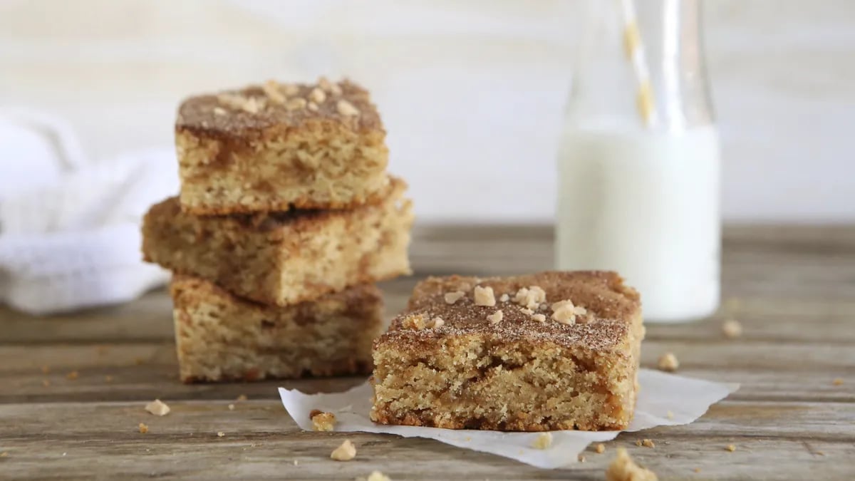 Cinnamon-Toffee Blondies