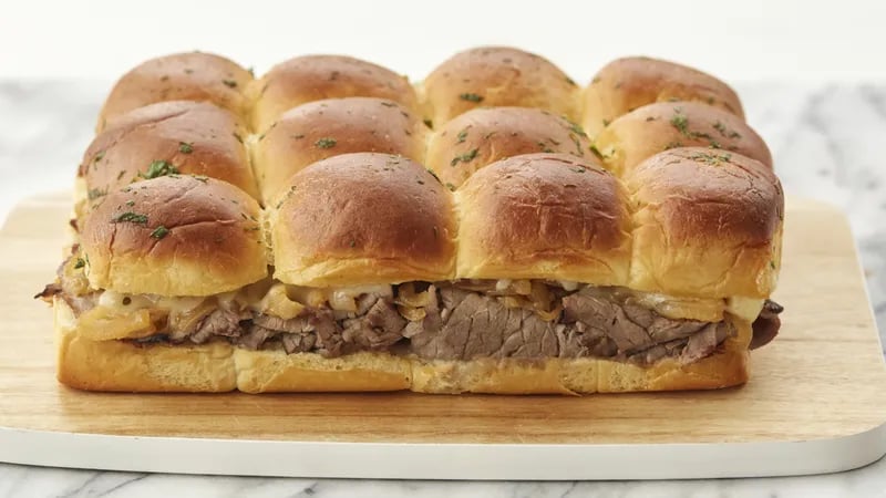 Roast Beef Sliders with Caramelized Onions