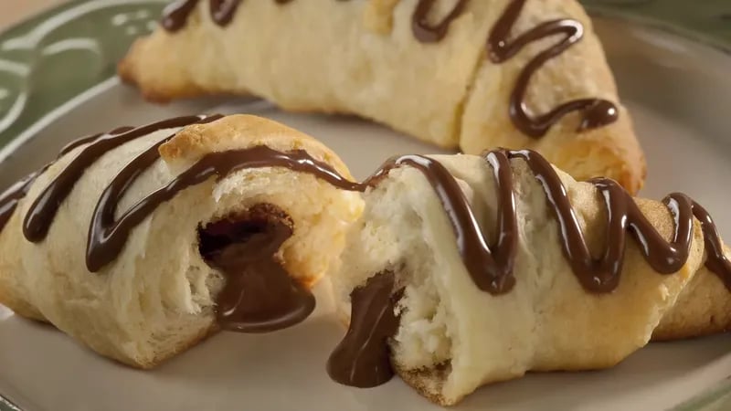 Hershey’s Bliss® Chocolate Filled Crescents Rolls