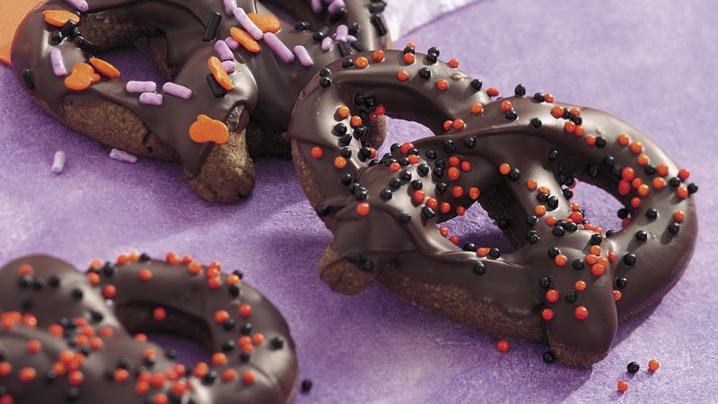 Chocolate Halloween Pretzels