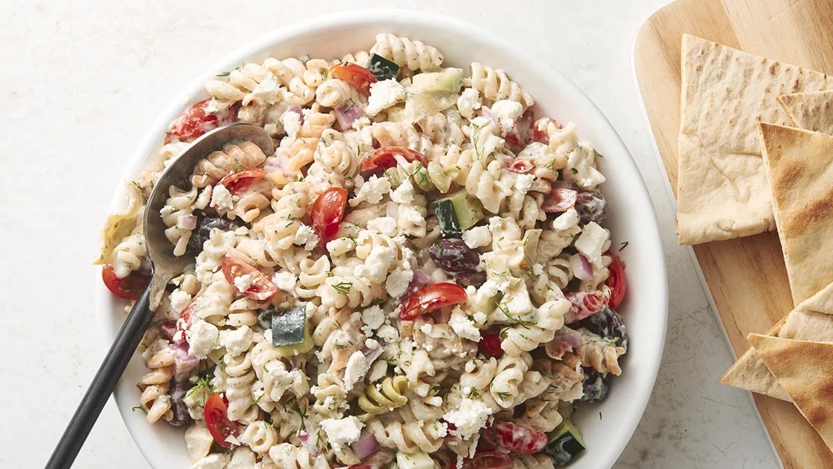 Greek Tzatziki Pasta Salad