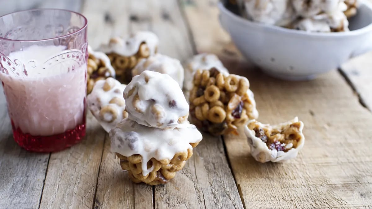 Greek Yogurt Cheerios™ Snack Bites