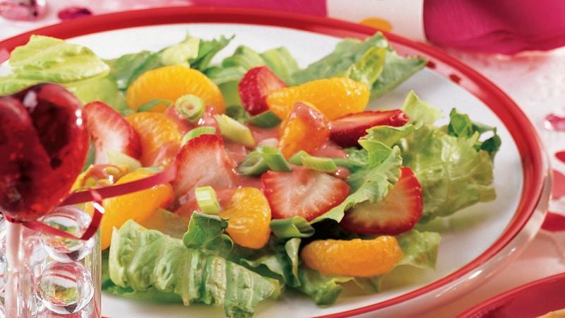 Fruity Green Salad with Strawberry Vinaigrette