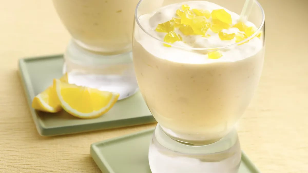 Lemon Meringue Pie Shakes