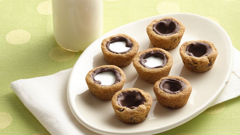 Milk-Filled Chocolate Chip Cookie Shooters