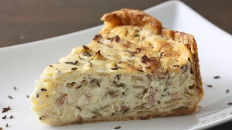 German Onion and Bacon Pie (Zwiebelkuchen)