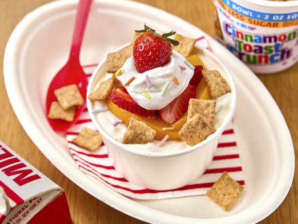Cinnamon Toast Crunch™ Sundaes