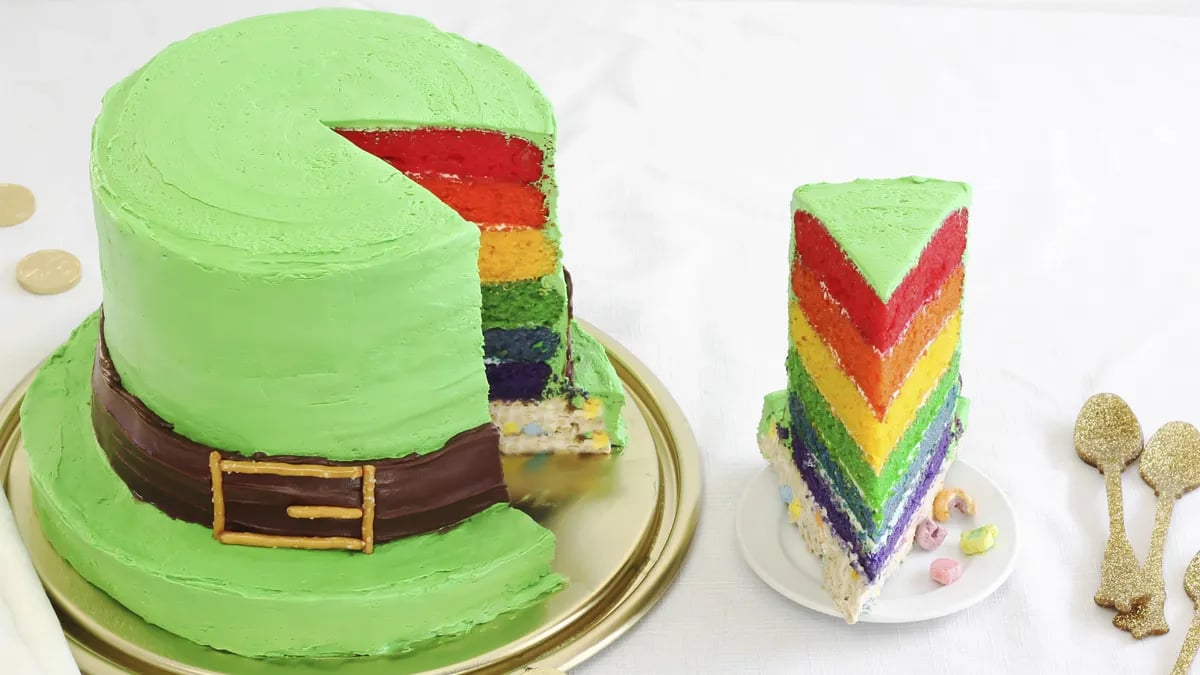 Lucky Charms Leprechaun Hat Cake