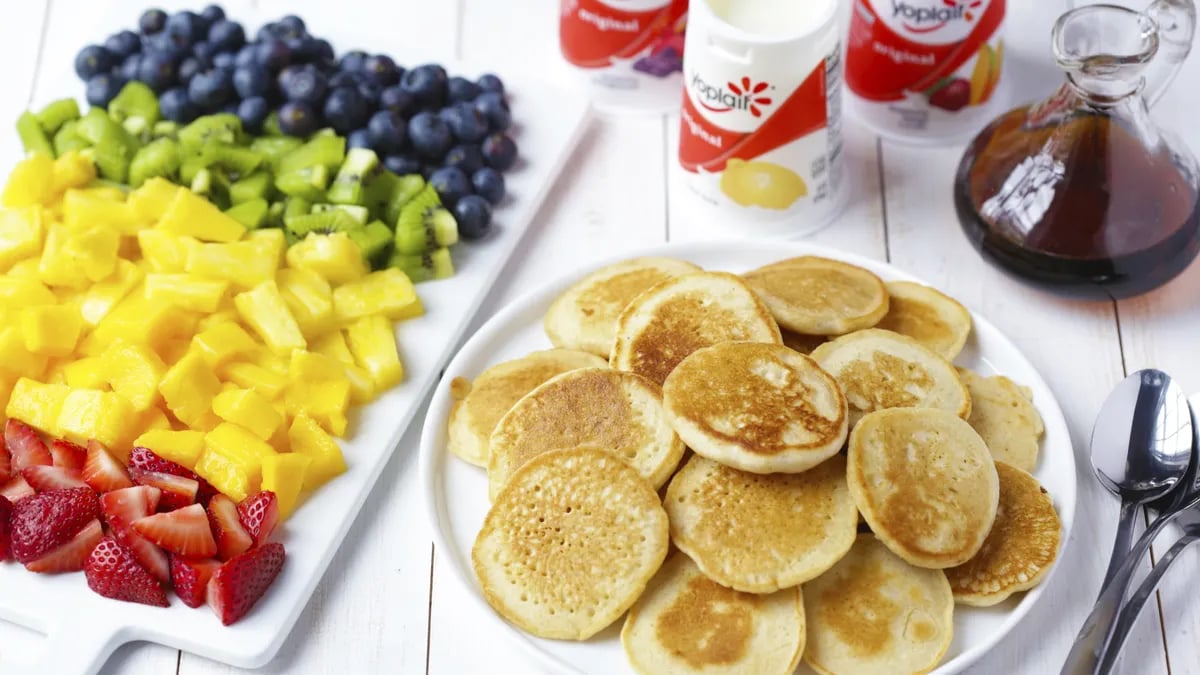 DIY Mini Rainbow Pancakes Brunch