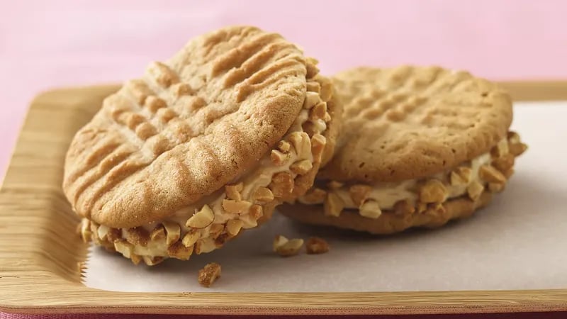 Jumbo Honey-Roasted Peanut Butter Sandwich Cookies