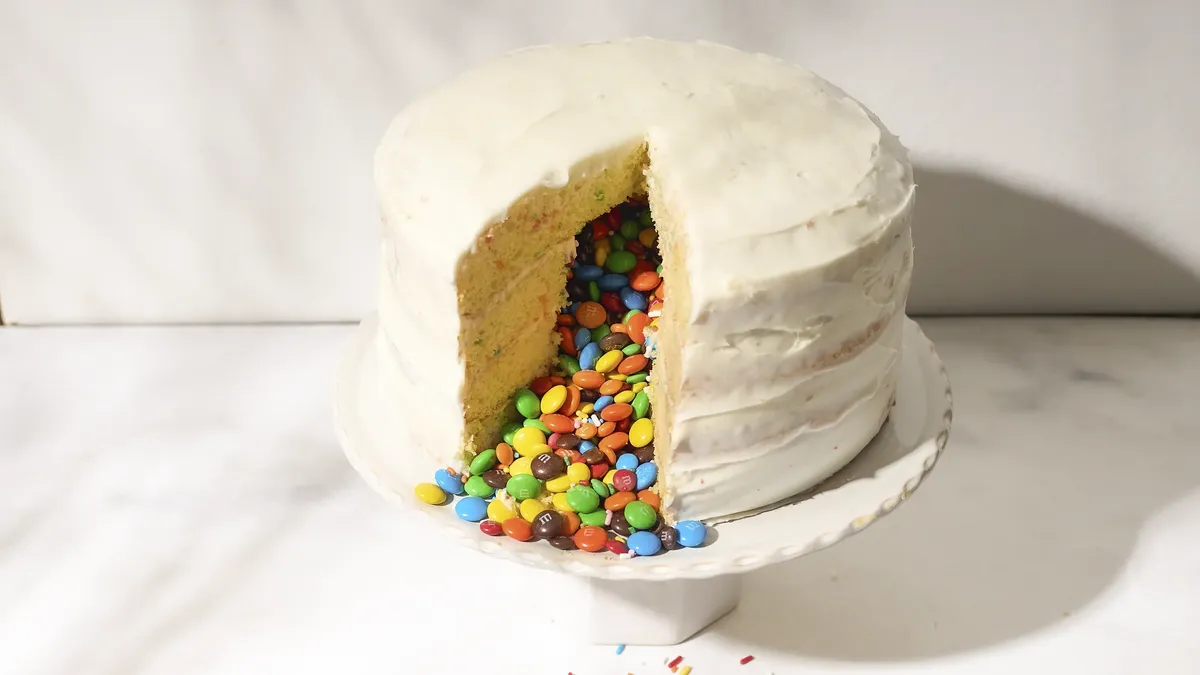 Rainbow Surprise-Inside Cake