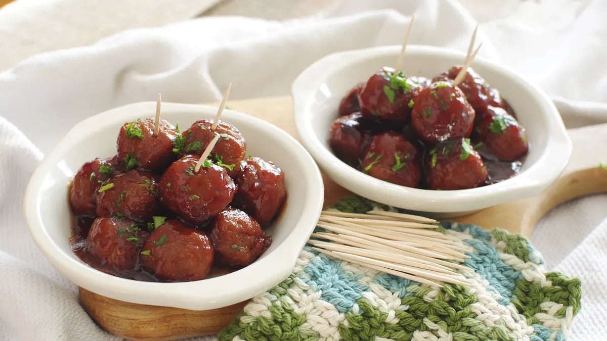 Cranberry Chili Meatballs