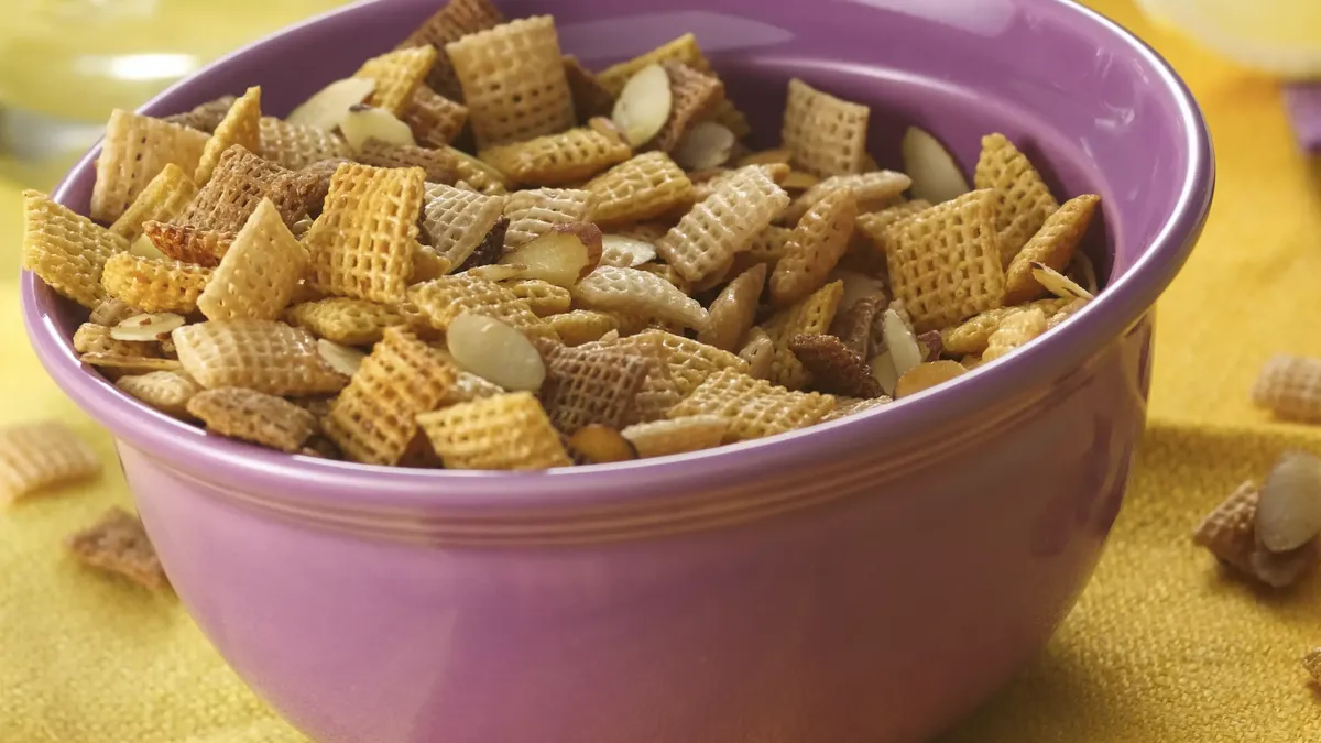 Lemonade Chex® Mix (1/2 Recipe)