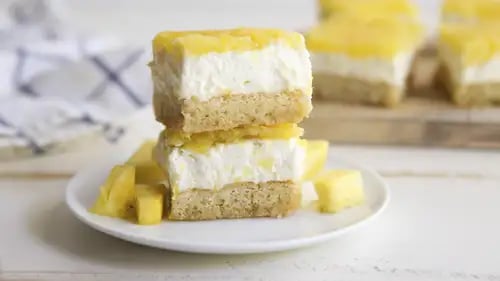 Pineapple Cheesecake Blondies