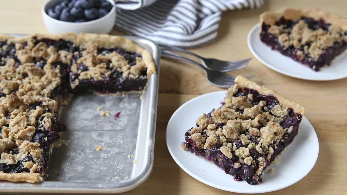 Blueberry Crumble Slab Pie