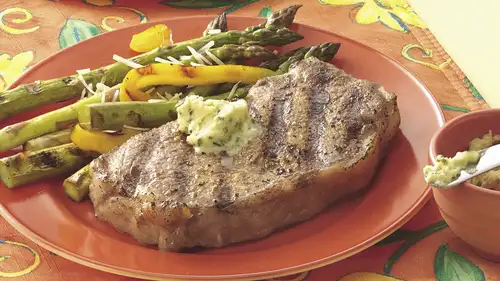 Pepper-Garlic Strip Steaks