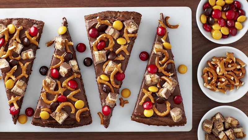 Sweet and Salty Brownie Pizza