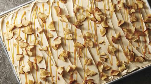 Caramel Apple Sheet Cake 