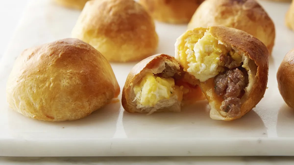 Air Fryer Breakfast Biscuit Bombs