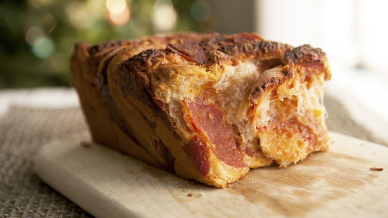 Layered Pepperoni Pizza Pull Apart Loaf