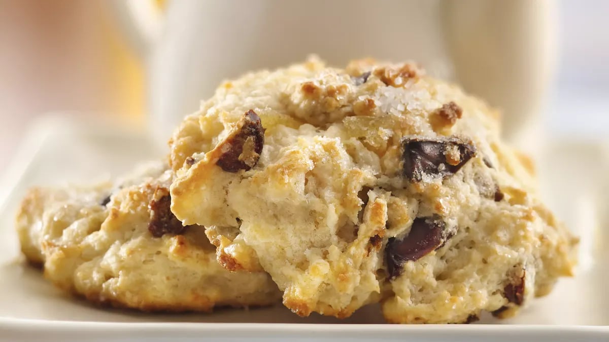 Ginger-Date Scones