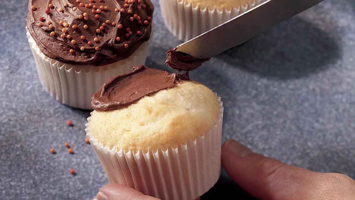 Super-Easy Cupcakes