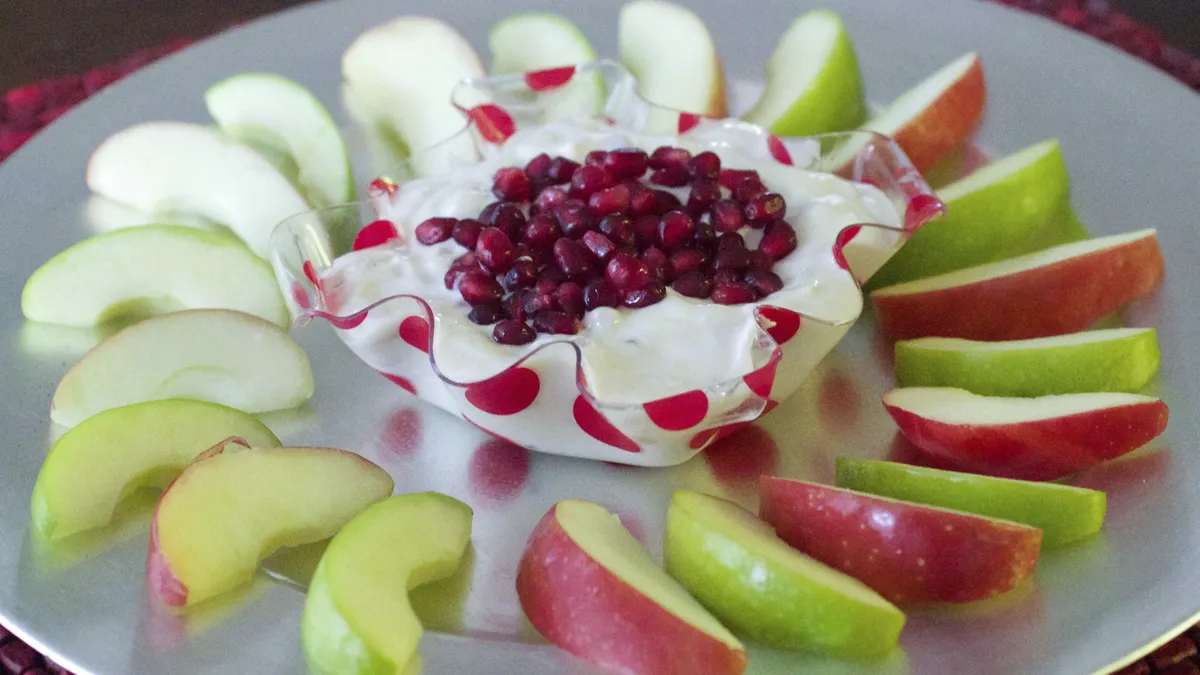 Vanilla Pomegranate Yogurt Dip