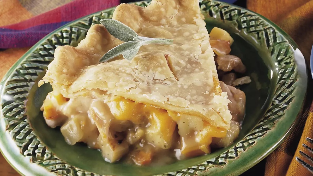 Chicken, Apple and Onion Pot Pie