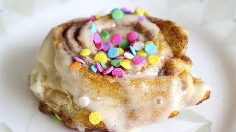 Easter Pillsbury™ Cinnamon Rolls