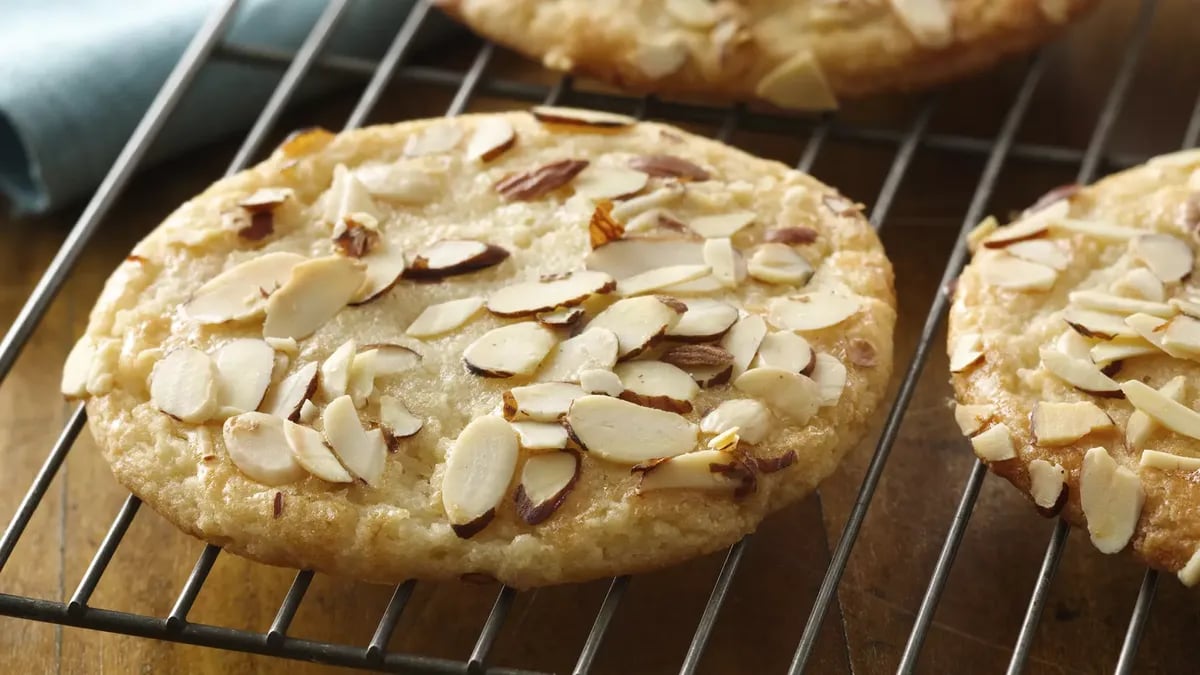 Almond Café Cookies