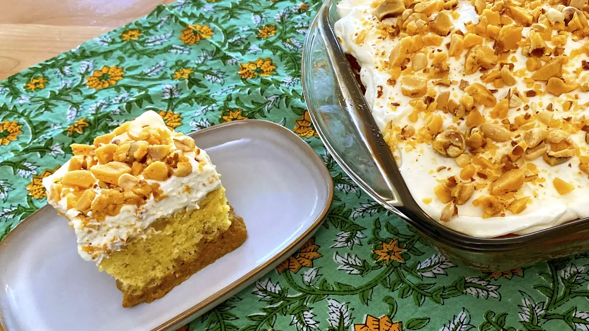 Pumpkin Crunch Magic Cake