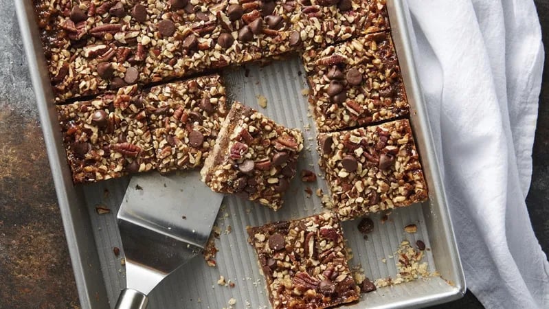 Ooey-Gooey Turtle Bars