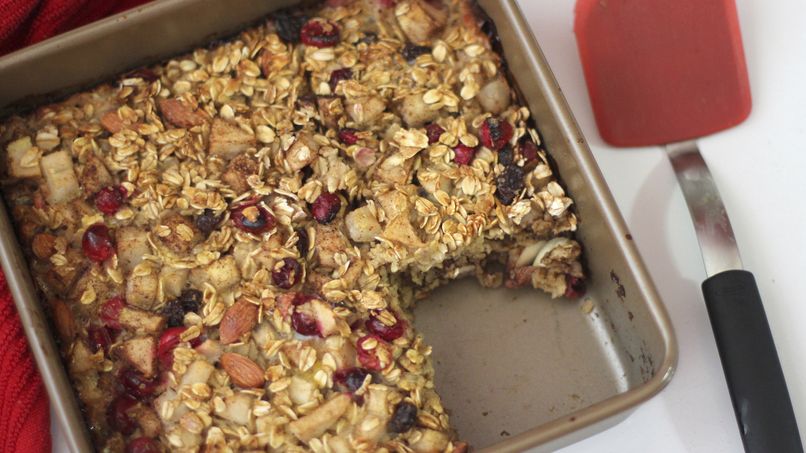 Baked Oatmeal with Spiced Pear, Cranberries and Raisins