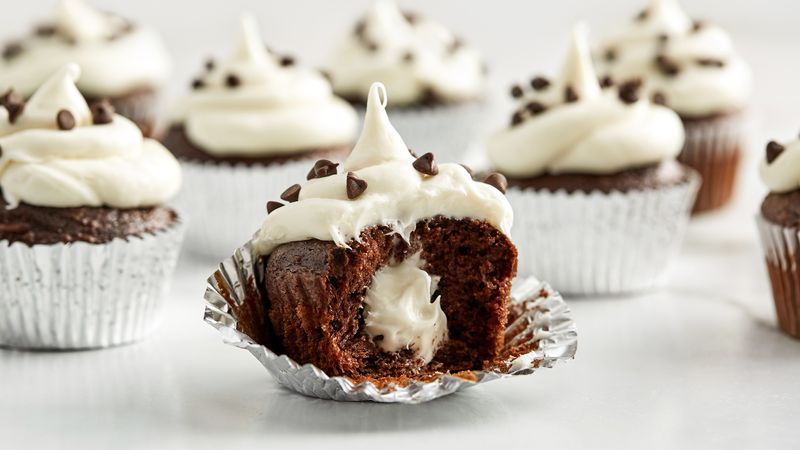 Chocolate filled cupcakes deals