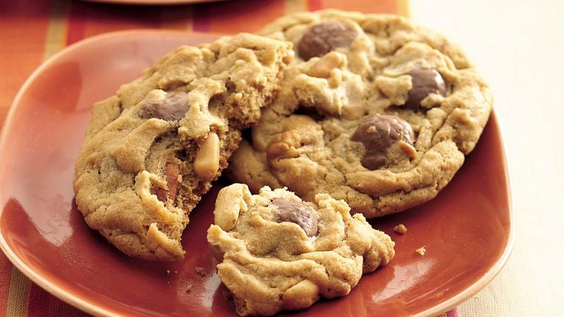 Peanutty Candy Bar Cookies