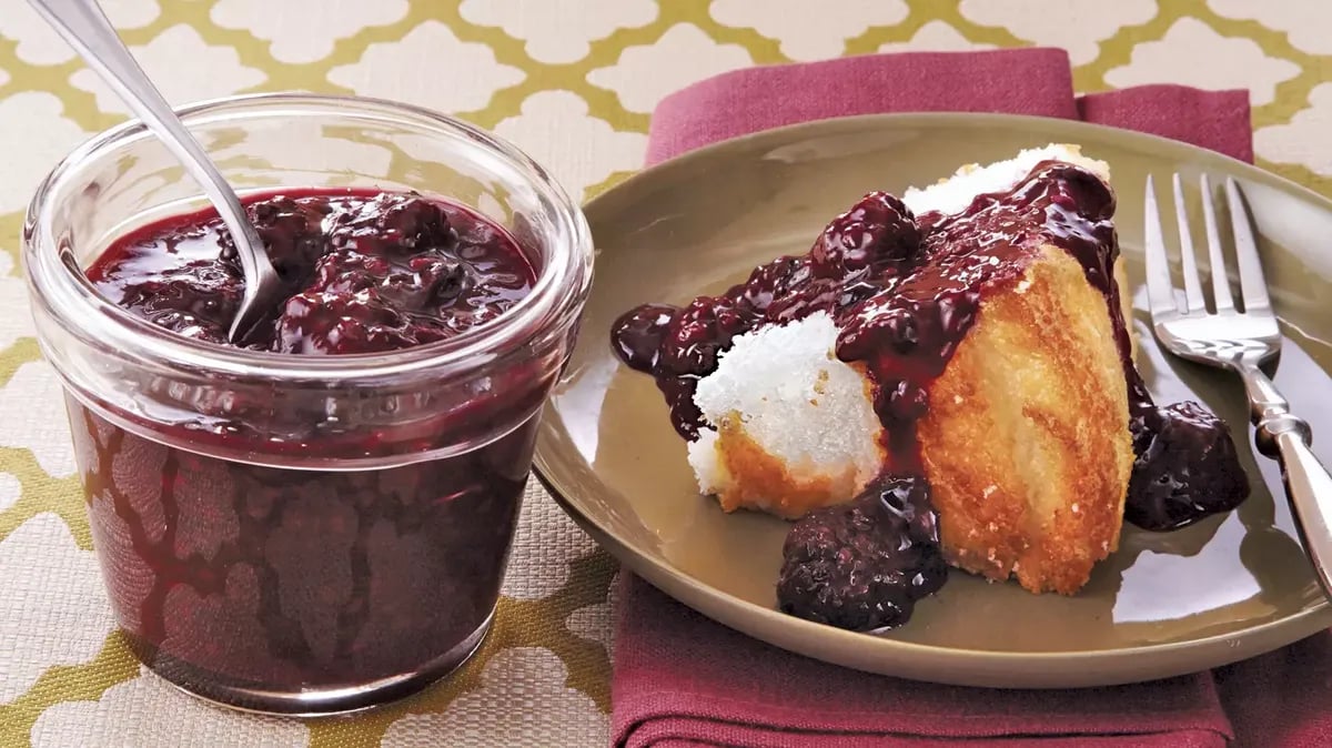 Slow-Cooker Angel Food Cake with Berry Compote