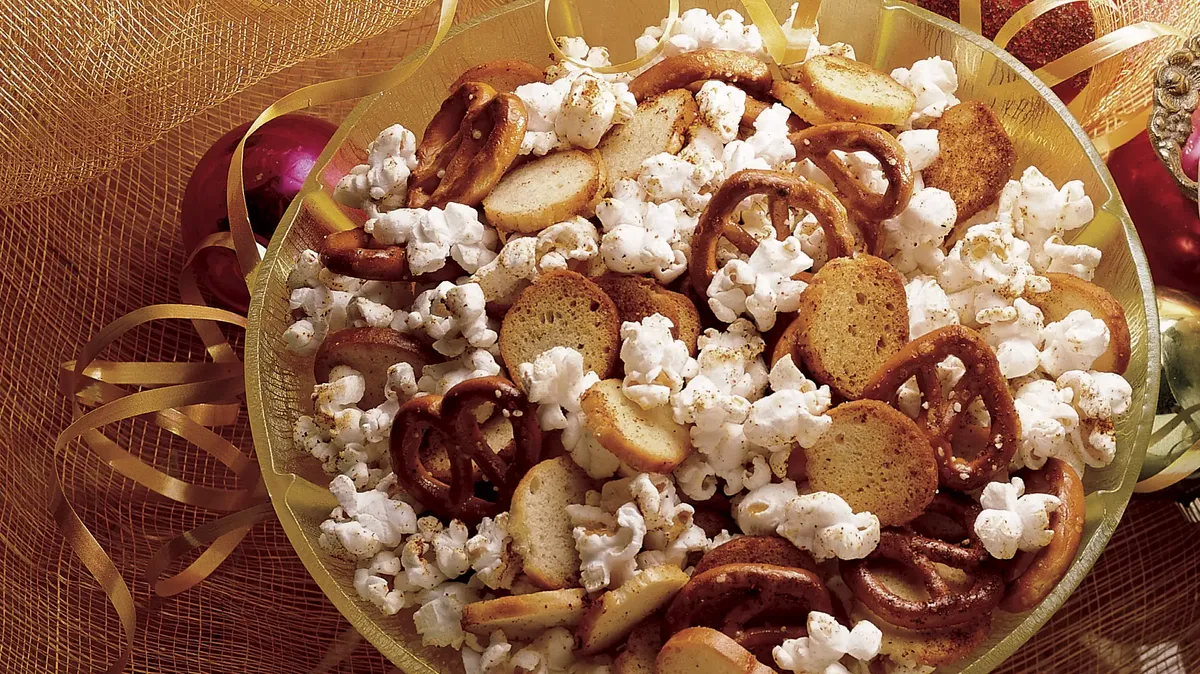 Crisp and Spicy Munching Mix