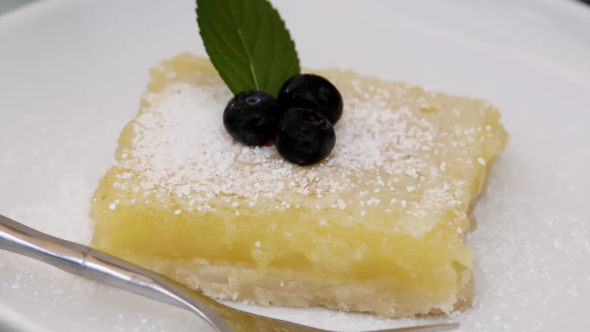 Limoncello Lemon Bars