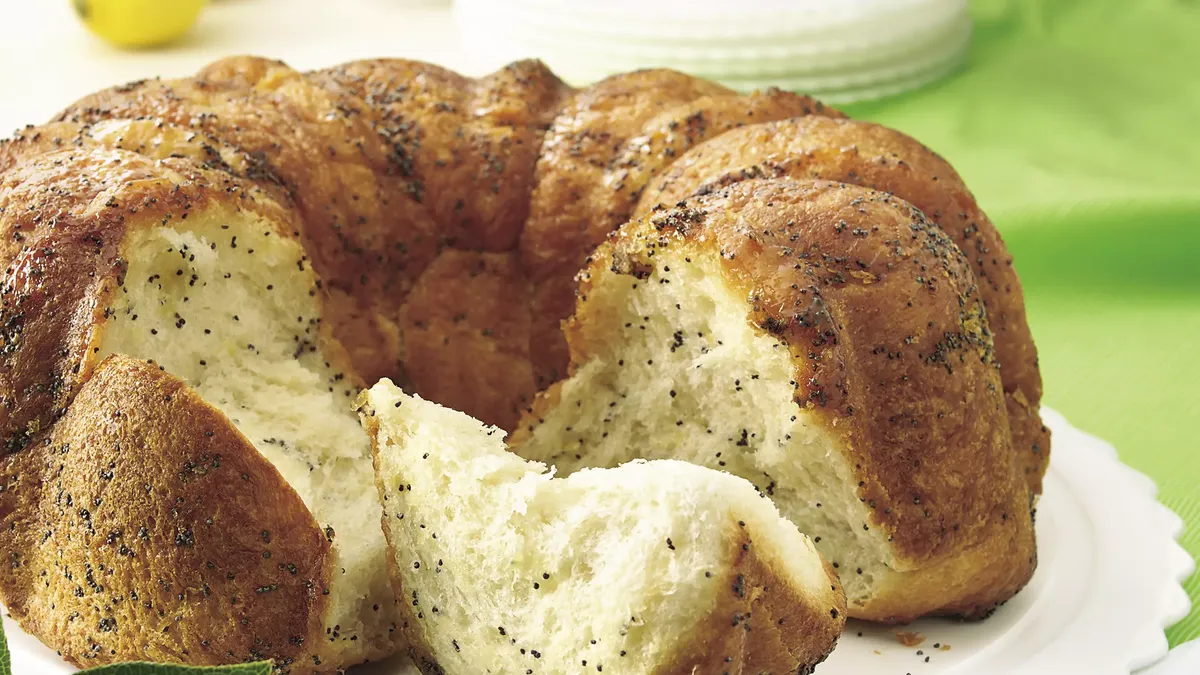 Lemon-Poppy Seed Pull-Apart Coffee Cake