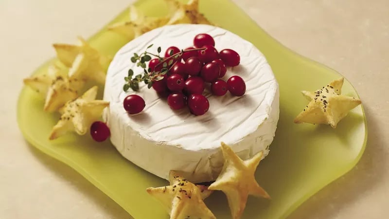 Puff Pastry Wreath with Brie