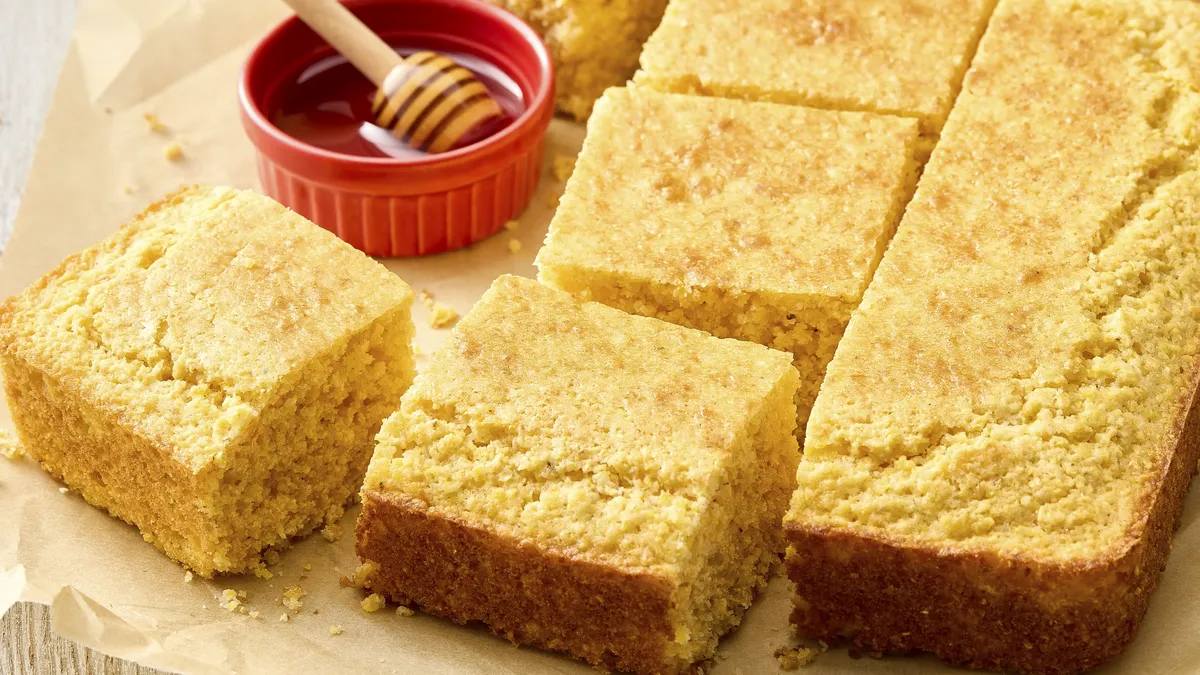 Traditional Cornbread Recipe Recipe - BettyCrocker.com