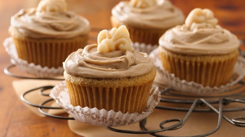 Maple Cornmeal Cupcakes with Maple-Butter Frosting