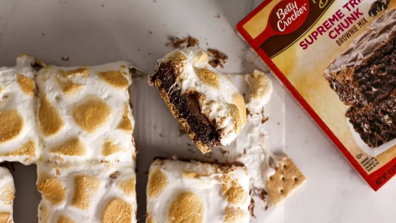 Gooey S’mores Brownies