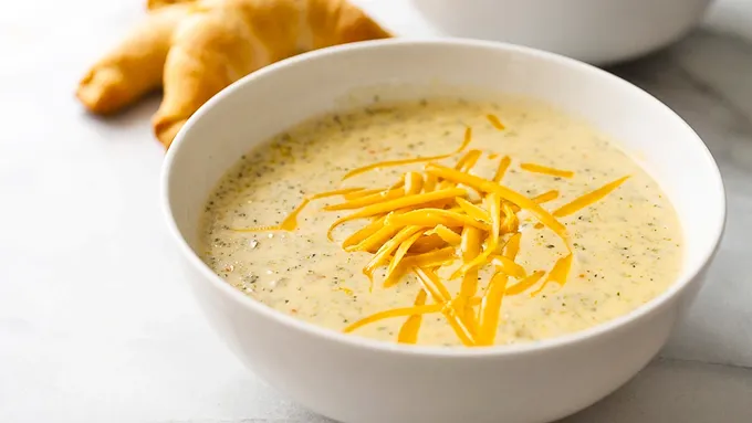 Copycat Panera Bread™ Broccoli Cheddar Soup