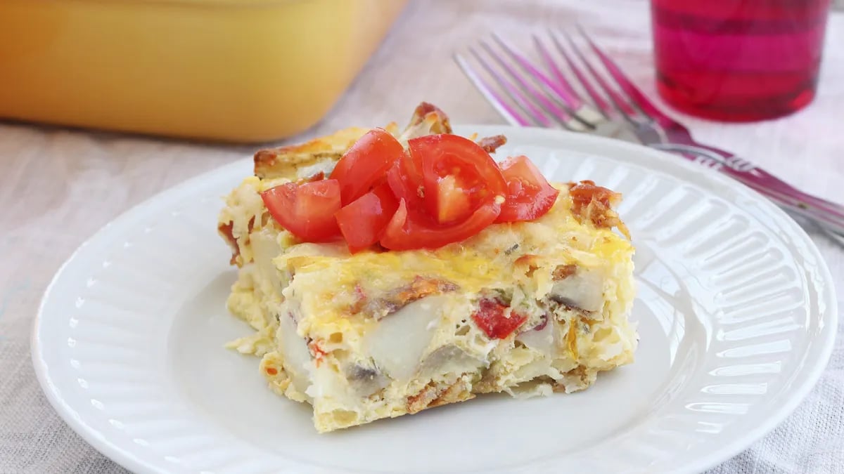 Cheesy Potato-Egg Bake