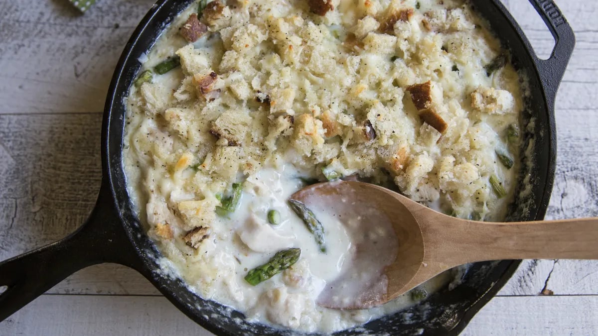 Chicken-Asparagus Skillet Gratin