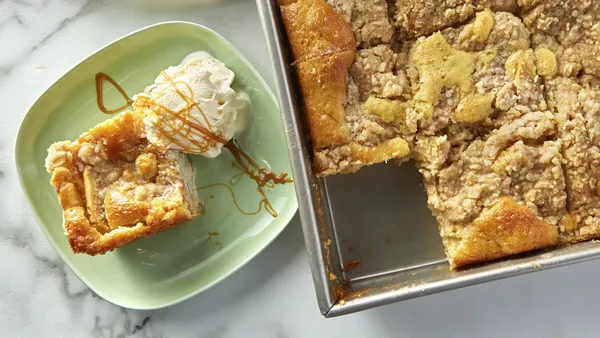 Apple Pie Cake