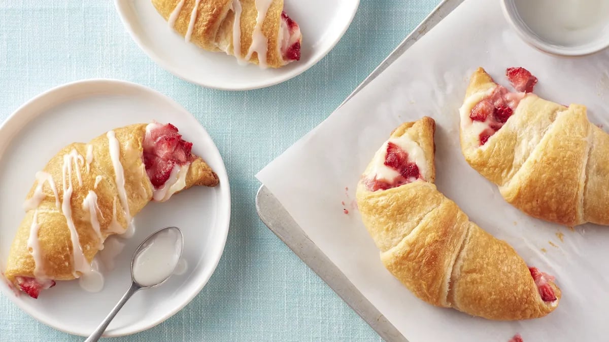 Lemon-Strawberry Crescent Rolls